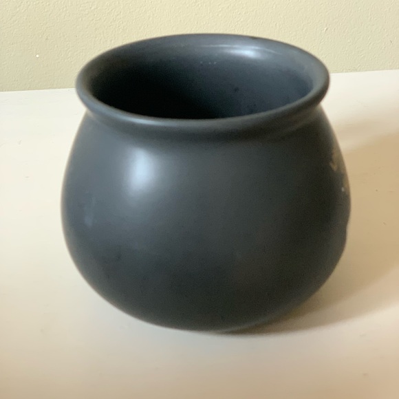 Wizarding World of Harry Potter Cauldron Mug - Picture 4 of 7